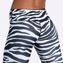 Load image into Gallery viewer, The WOD Life - Women's Balance Tights - Voodoo
