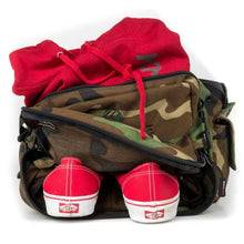 Load image into Gallery viewer, King Kong Duffle Bag - Junior - Camo
