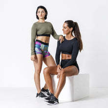 Load image into Gallery viewer, The WOD Life - Women's Classics Striker L/S Crop - Khaki
