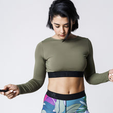 Load image into Gallery viewer, The WOD Life - Women's Classics Striker L/S Crop - Khaki
