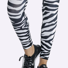Load image into Gallery viewer, The WOD Life - Women's Balance Tights - Voodoo
